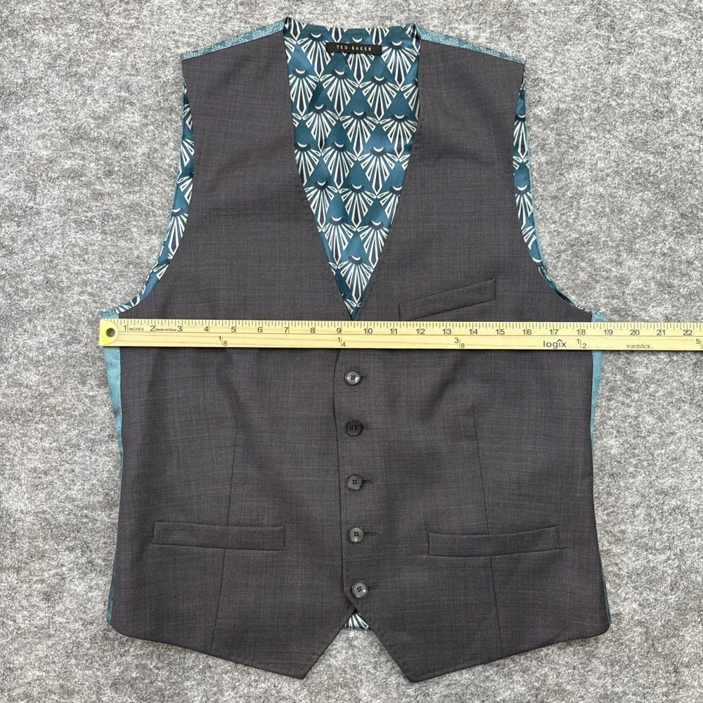 Ted Baker London waistcoat suit vest men's 38R gray wool modern fit dapper Italy